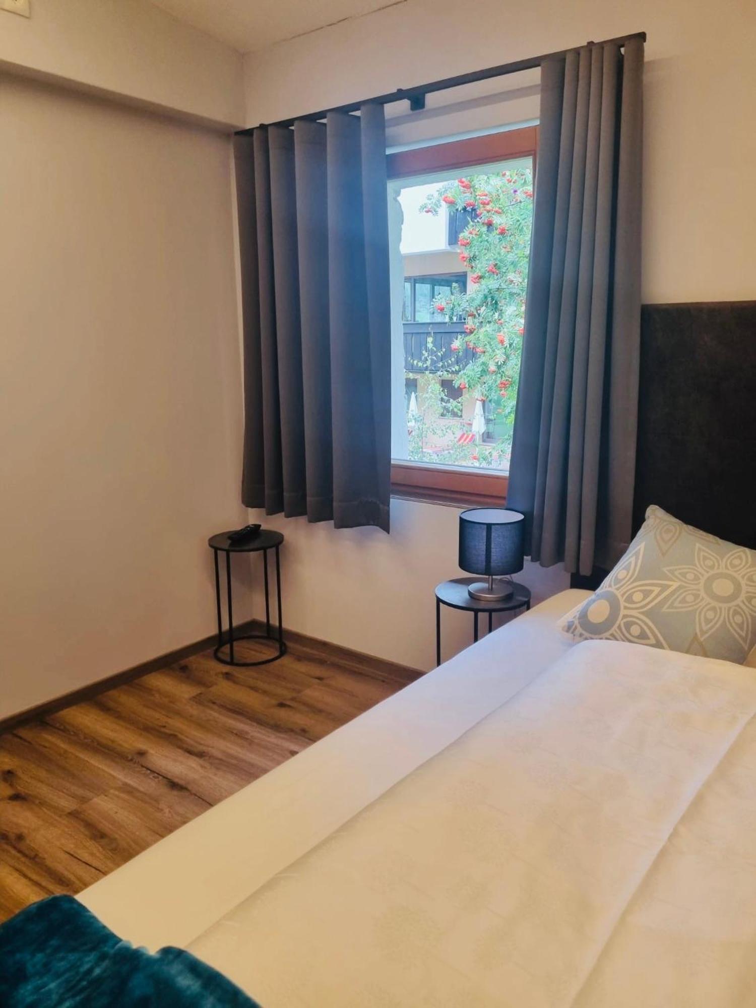 Glacier Rock Guesthouse 索尔达 外观 照片